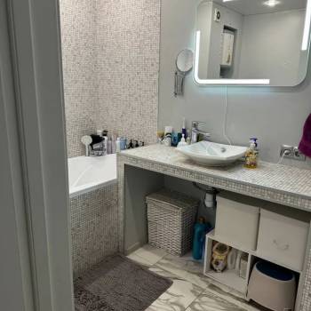 Продается 2-х комнатная квартира, 107 м²