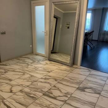 Продается 2-х комнатная квартира, 107 м²