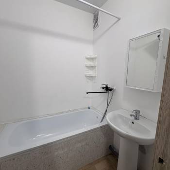 Сдается 2-х комнатная квартира, 57,1 м²