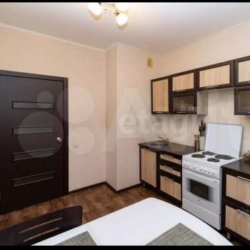 Продается 1-комнатная квартира, 36 м²