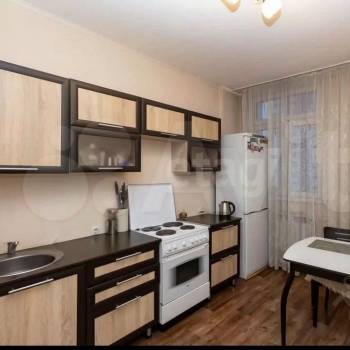 Продается 1-комнатная квартира, 36 м²