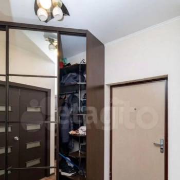 Продается 1-комнатная квартира, 36 м²