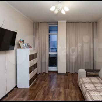Продается 1-комнатная квартира, 36 м²