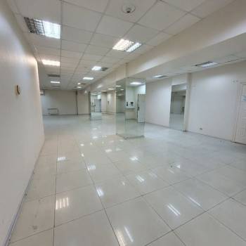 Сдается Нежилое помещение, 412 м²