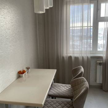 Сдается 1-комнатная квартира, 43 м²