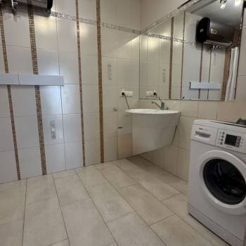 Сдается 2-х комнатная квартира, 58 м²