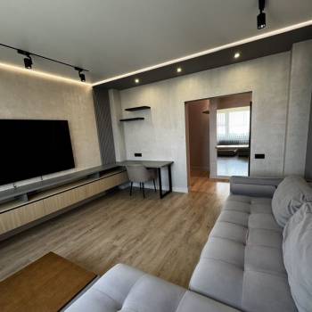 Продается 2-х комнатная квартира, 58,2 м²