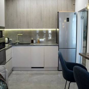 Продается 1-комнатная квартира, 47 м²