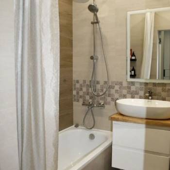 Продается 1-комнатная квартира, 47 м²