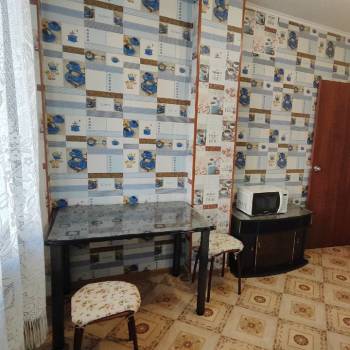Сдается 1-комнатная квартира, 42 м²