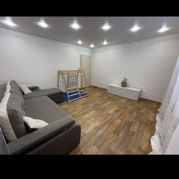 Продается 2-х комнатная квартира, 57 м²