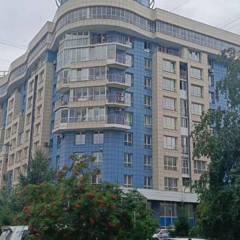Сдается 2-х комнатная квартира, 92 м²