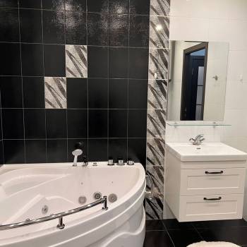 Сдается 2-х комнатная квартира, 92 м²