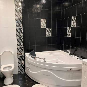 Сдается 2-х комнатная квартира, 92 м²