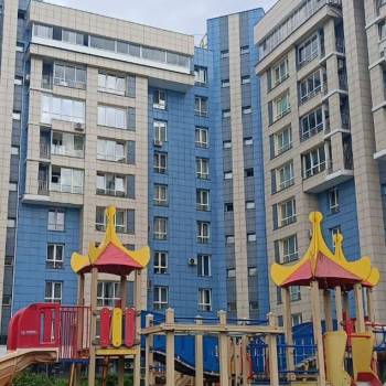 Сдается 2-х комнатная квартира, 92 м²