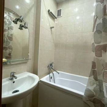 Сдается 1-комнатная квартира, 42 м²