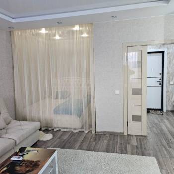 Продается 1-комнатная квартира, 43,7 м²