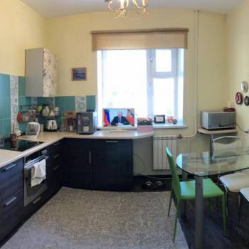 Продается 3-х комнатная квартира, 93 м²