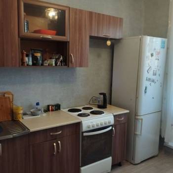 Продается 1-комнатная квартира, 42 м²