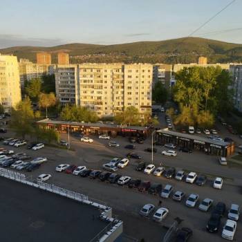 Продается 1-комнатная квартира, 42 м²