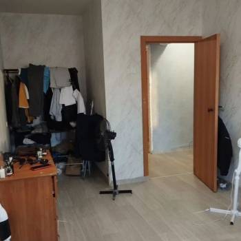 Продается 1-комнатная квартира, 42 м²