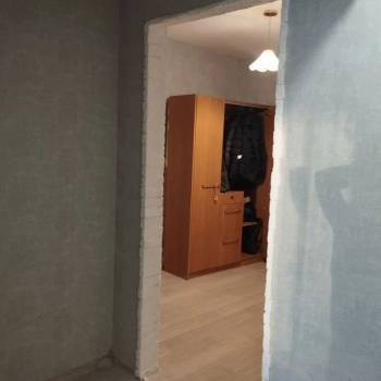 Продается 1-комнатная квартира, 42 м²