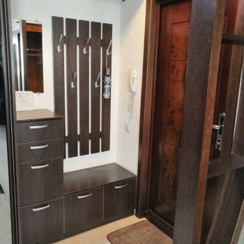 Продается Многокомнатная квартира, 77,2 м²