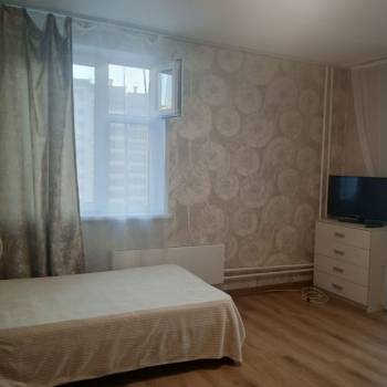 Сдается 1-комнатная квартира, 47 м²