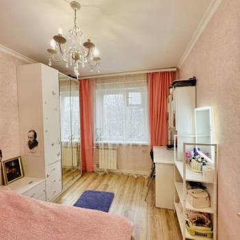 Продается Многокомнатная квартира, 81,2 м²