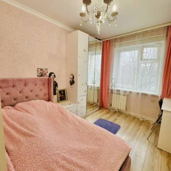 Продается Многокомнатная квартира, 81,2 м²