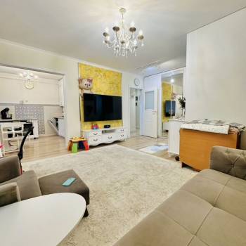 Продается Многокомнатная квартира, 81,2 м²