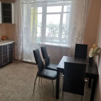 Продается 1-комнатная квартира, 45 м²