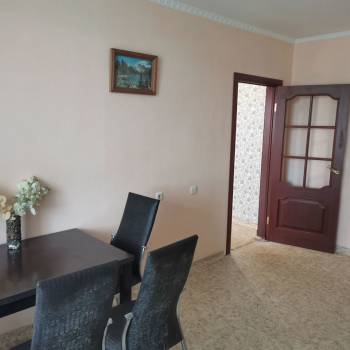 Продается 1-комнатная квартира, 45 м²