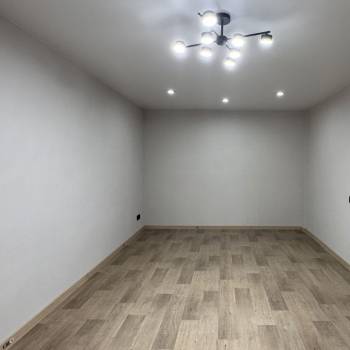 Продается 1-комнатная квартира, 35,9 м²