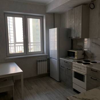 Сдается 1-комнатная квартира, 39,5 м²