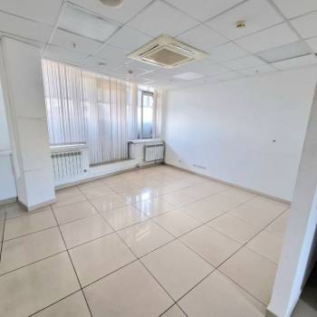 Сдается Нежилое помещение, 417,3 м²