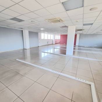 Сдается Нежилое помещение, 417,3 м²