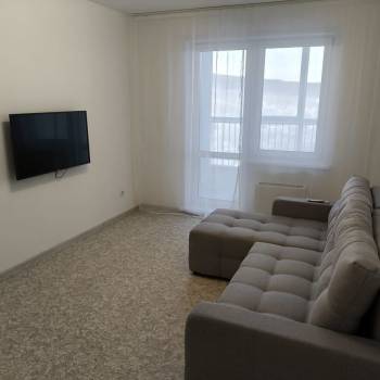 Сдается 2-х комнатная квартира, 60 м²