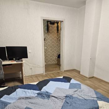 Продается 1-комнатная квартира, 40 м²