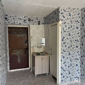 Продается 1-комнатная квартира, 14 м²