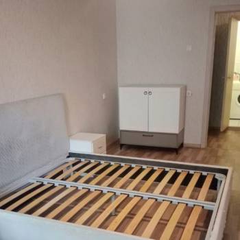 Сдается 1-комнатная квартира, 48 м²