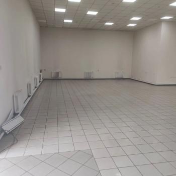 Сдается Нежилое помещение, 200 м²