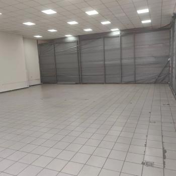 Сдается Нежилое помещение, 200 м²