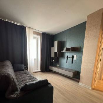 Сдается 1-комнатная квартира, 37 м²
