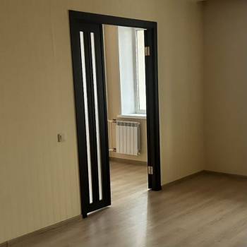 Продается 1-комнатная квартира, 106 м²