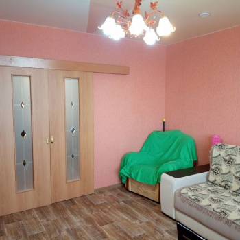 Продается Многокомнатная квартира, 80 м²