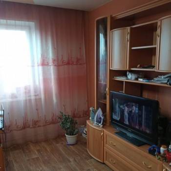 Продается Многокомнатная квартира, 80 м²