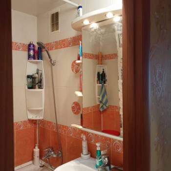 Продается Многокомнатная квартира, 80 м²