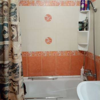 Продается Многокомнатная квартира, 80 м²