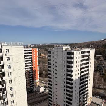 Продается 1-комнатная квартира, 49,6 м²